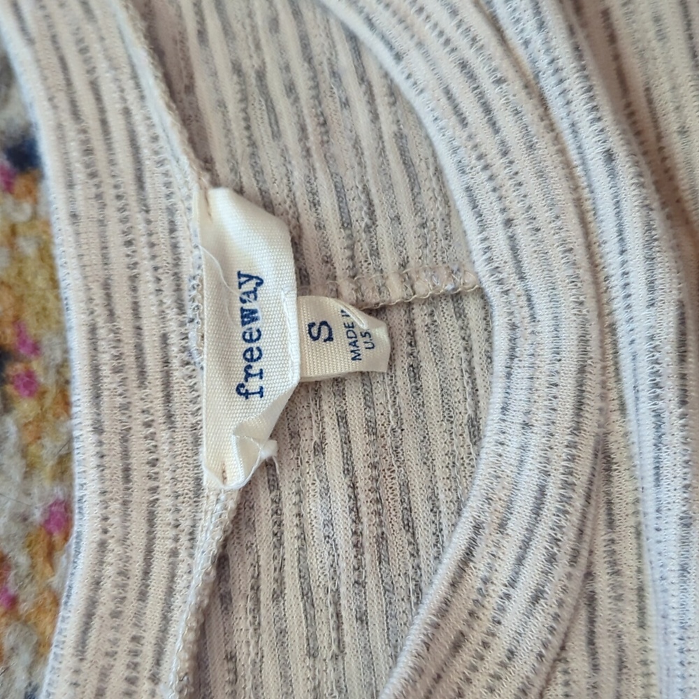 Freeway Dress - Picture 2 of 6